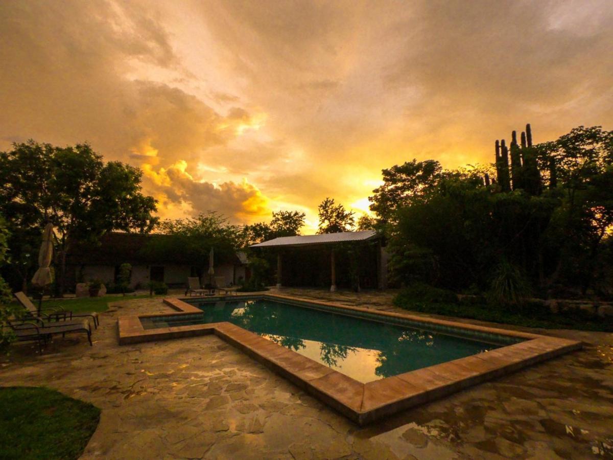 El Pedregal - Hotel En La Naturaleza Alamos Bagian luar foto
